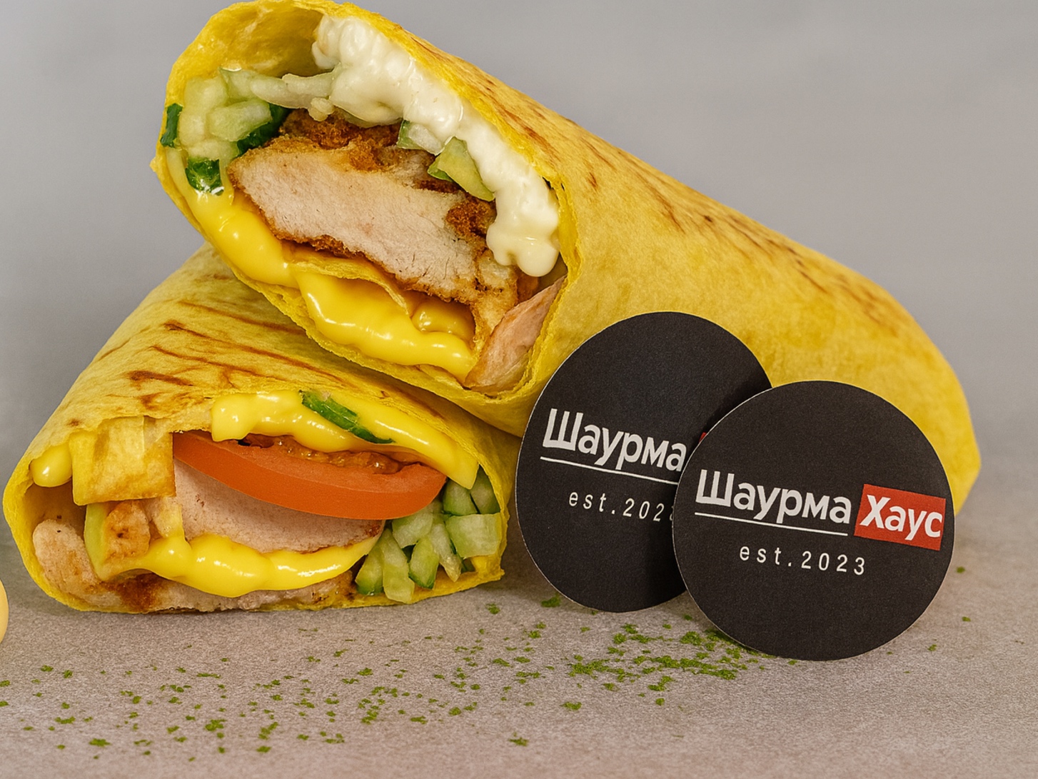 Шаурма Хаус: шаурма с начинкой крупным планом